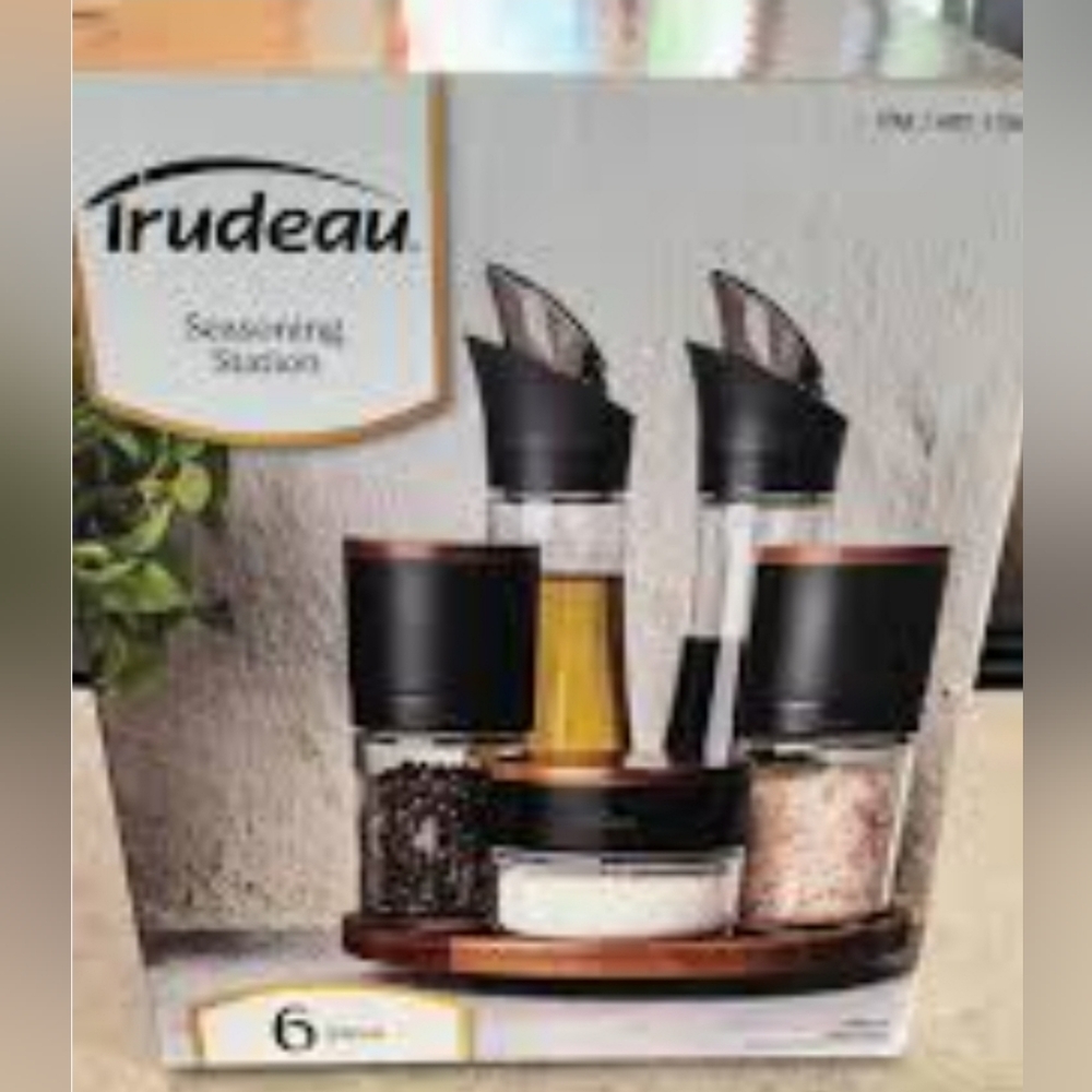 (Ew)Trudeau Seasoning Station Set8